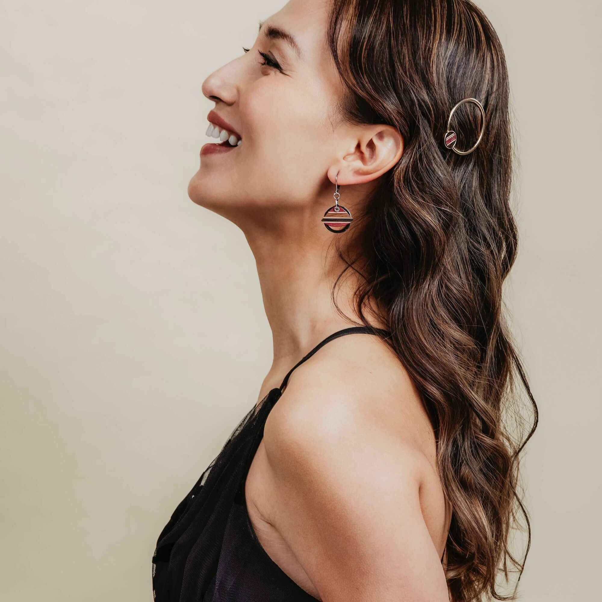 Boucles d'oreilles tendances 2025, bijoux canadien en bois, isabelle ferland
