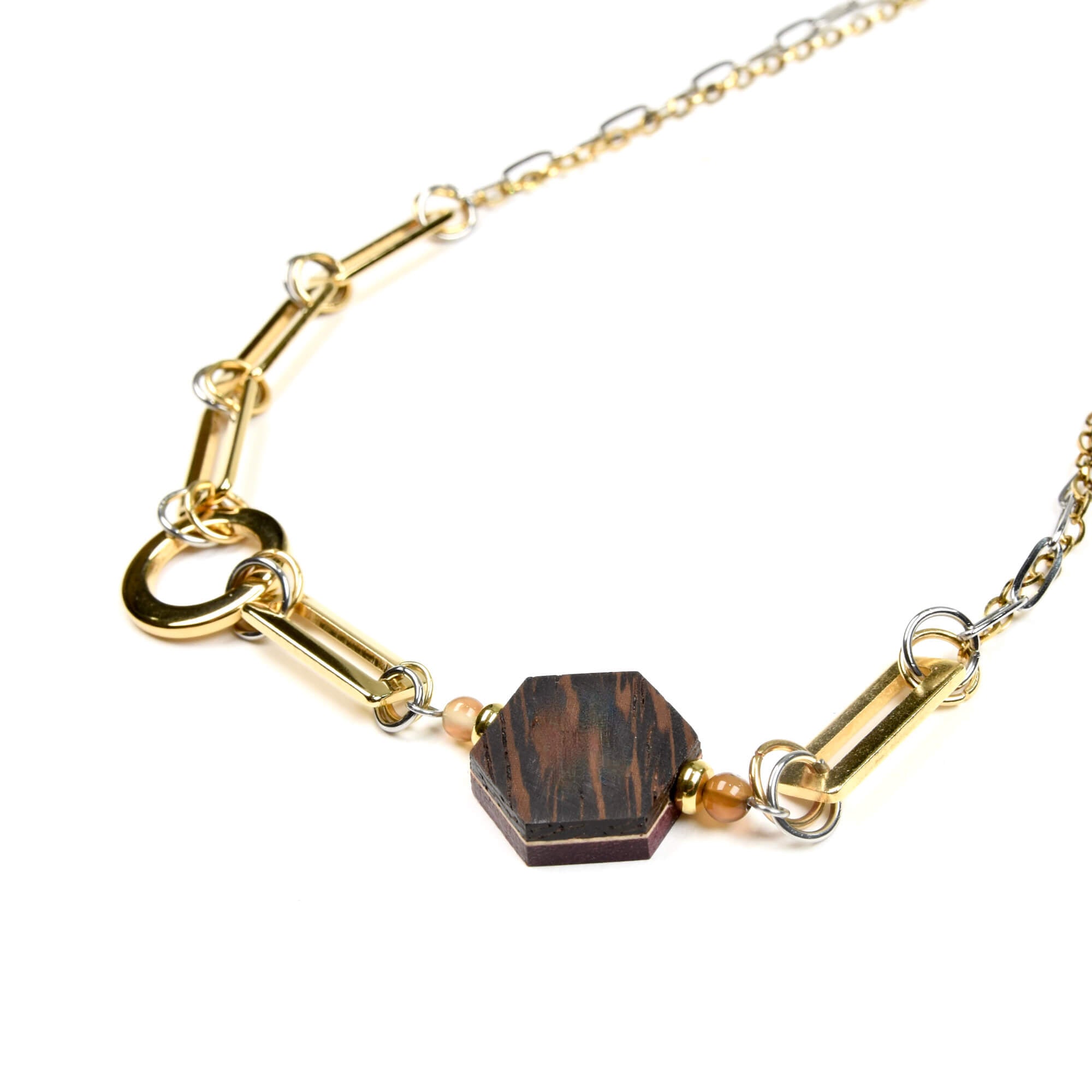 bijou exclusif pour femme, fabriqué en bois de haute qualité,
