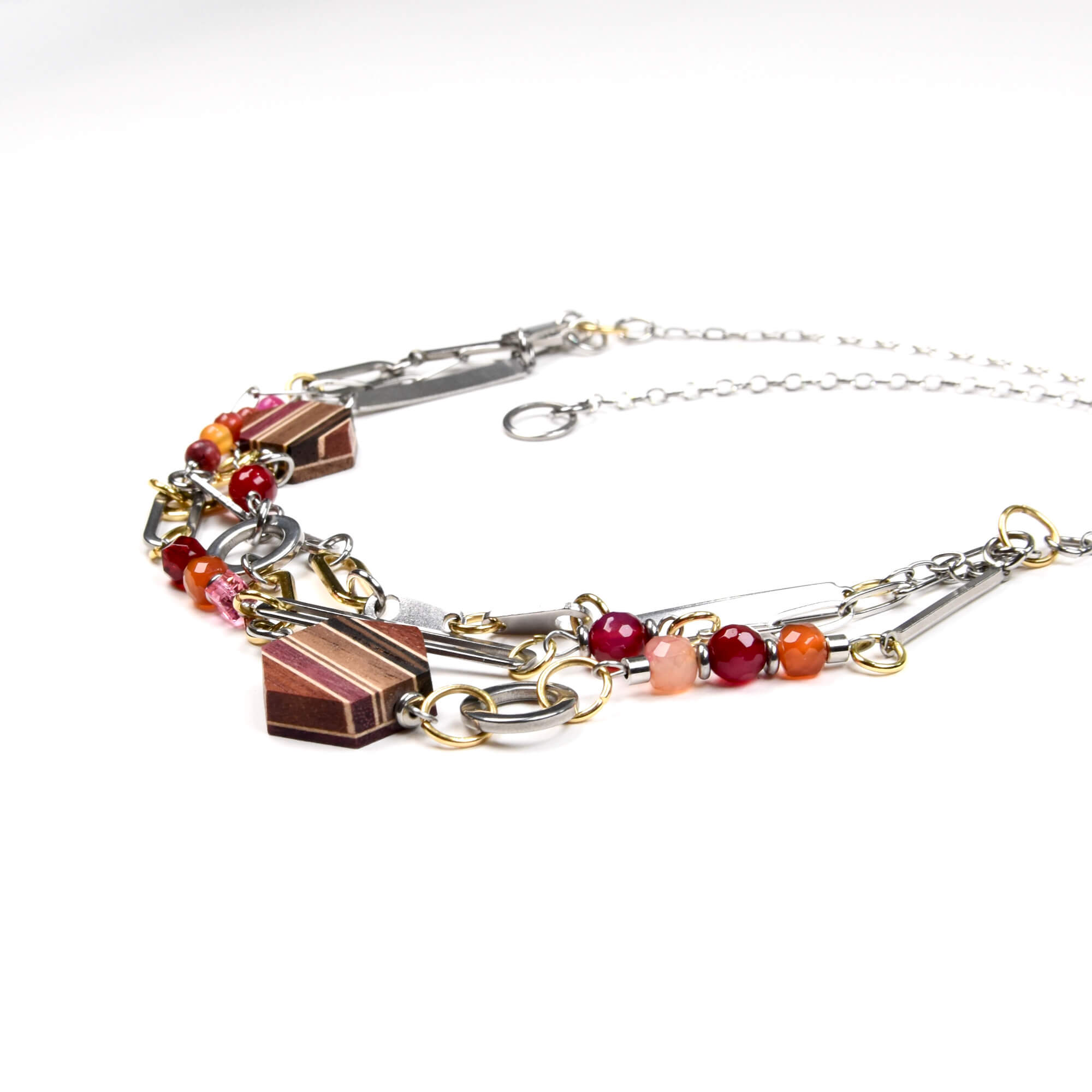 collier tendances 2025, collier femme fait au Québec