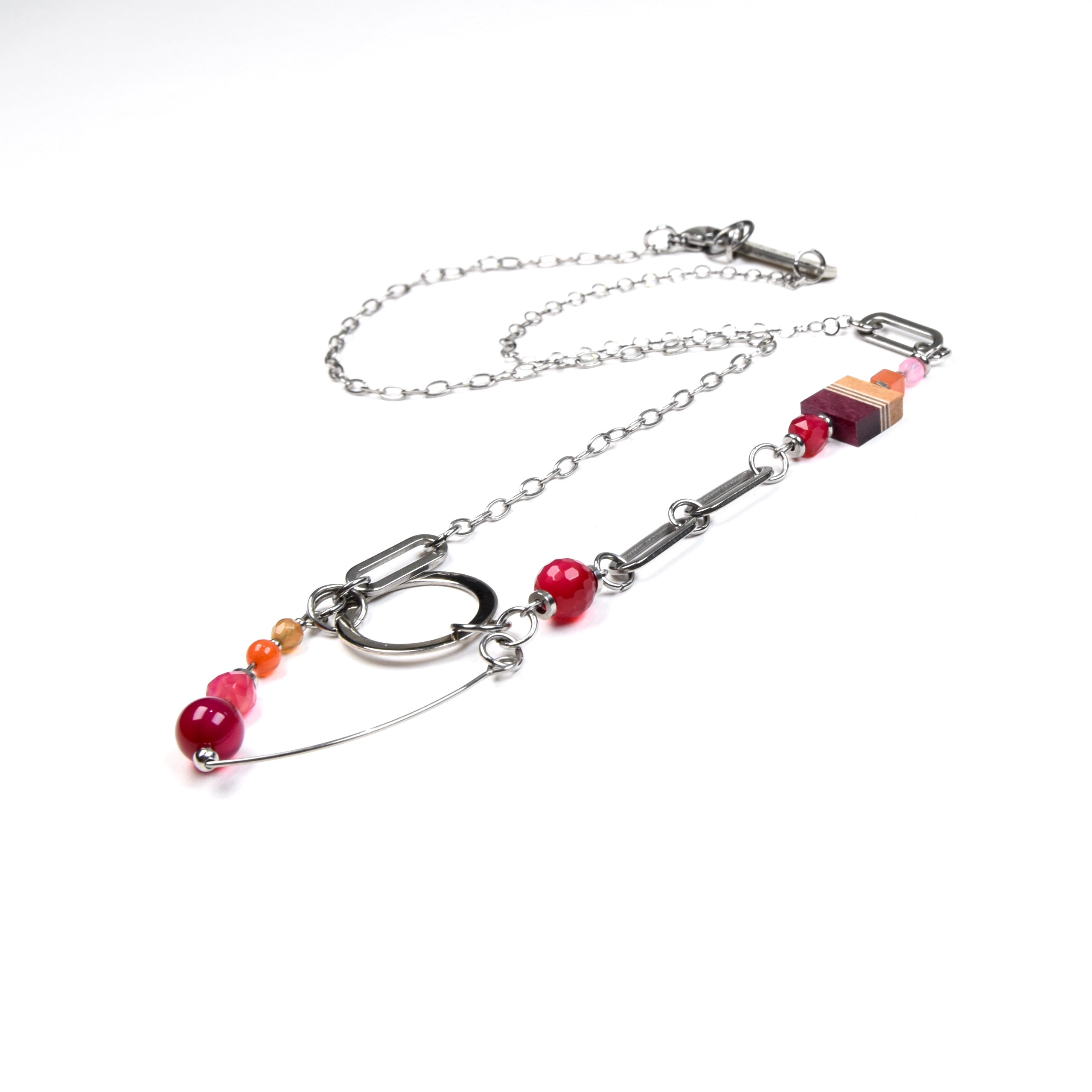 Collier long pour femme, collier en bois raffiné par Isabelle ferland