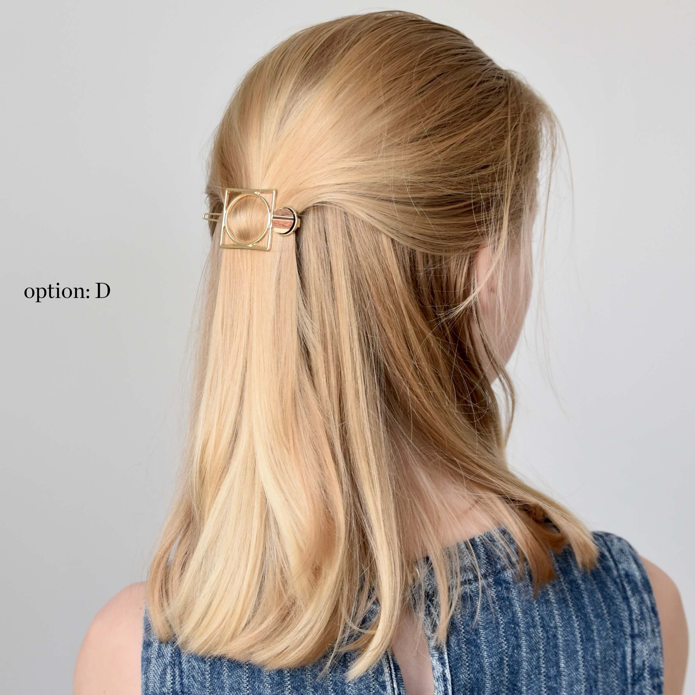 Barrette minimaliste dorée, accessoire cheveux or  par  Isabelle Ferland.