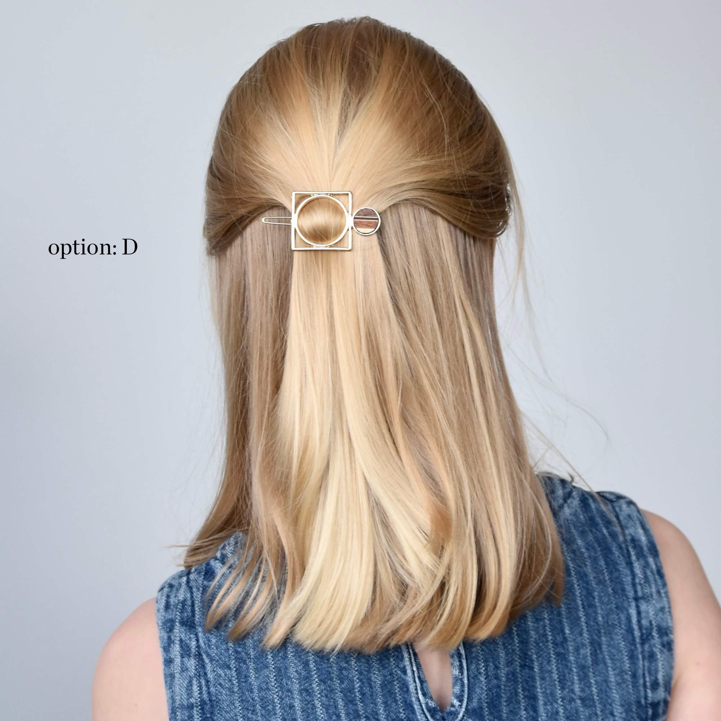 Barrette minimaliste dorée, accessoire cheveux or  par  Isabelle Ferland.