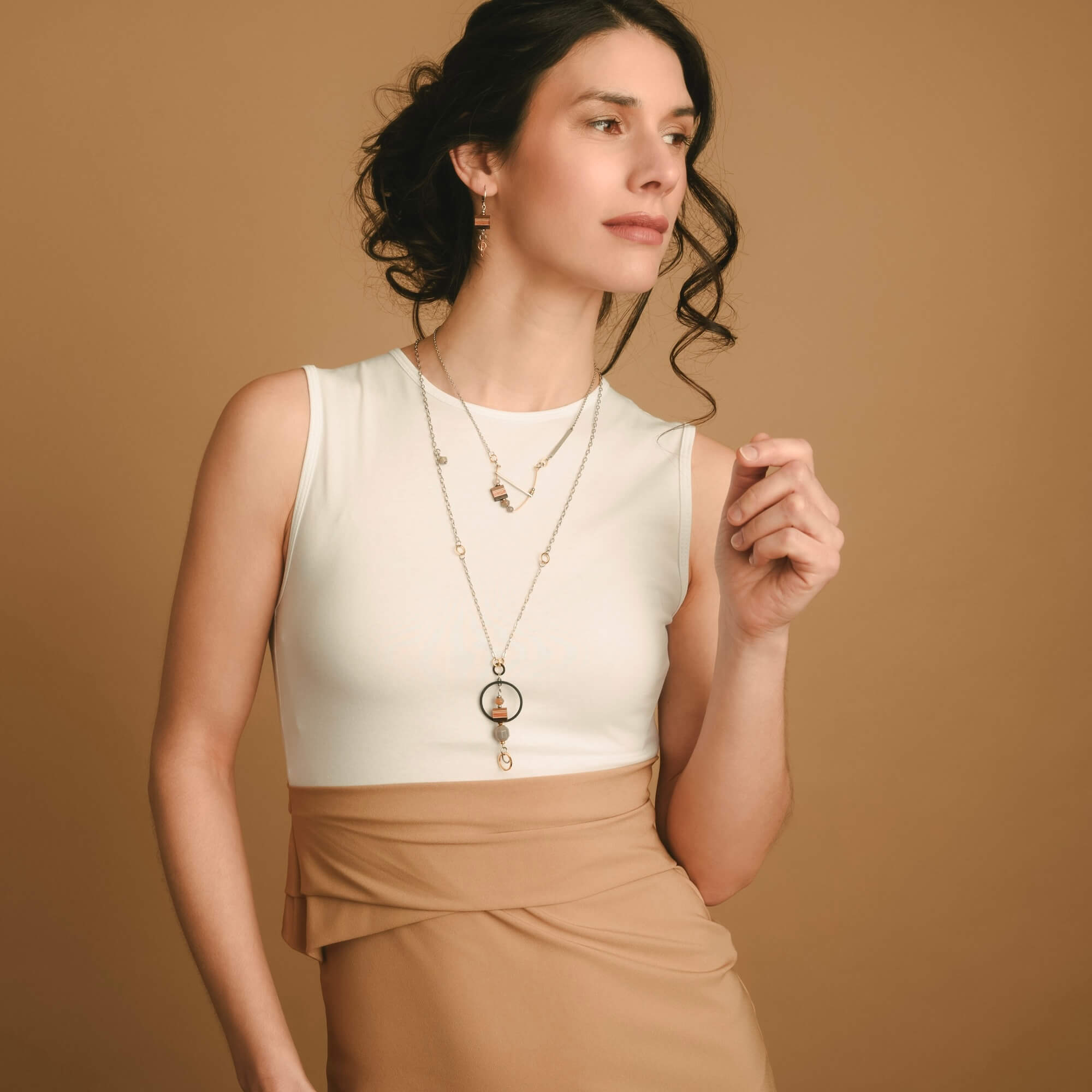 Collier long femme, bijoux fait main au Québec et long collier.