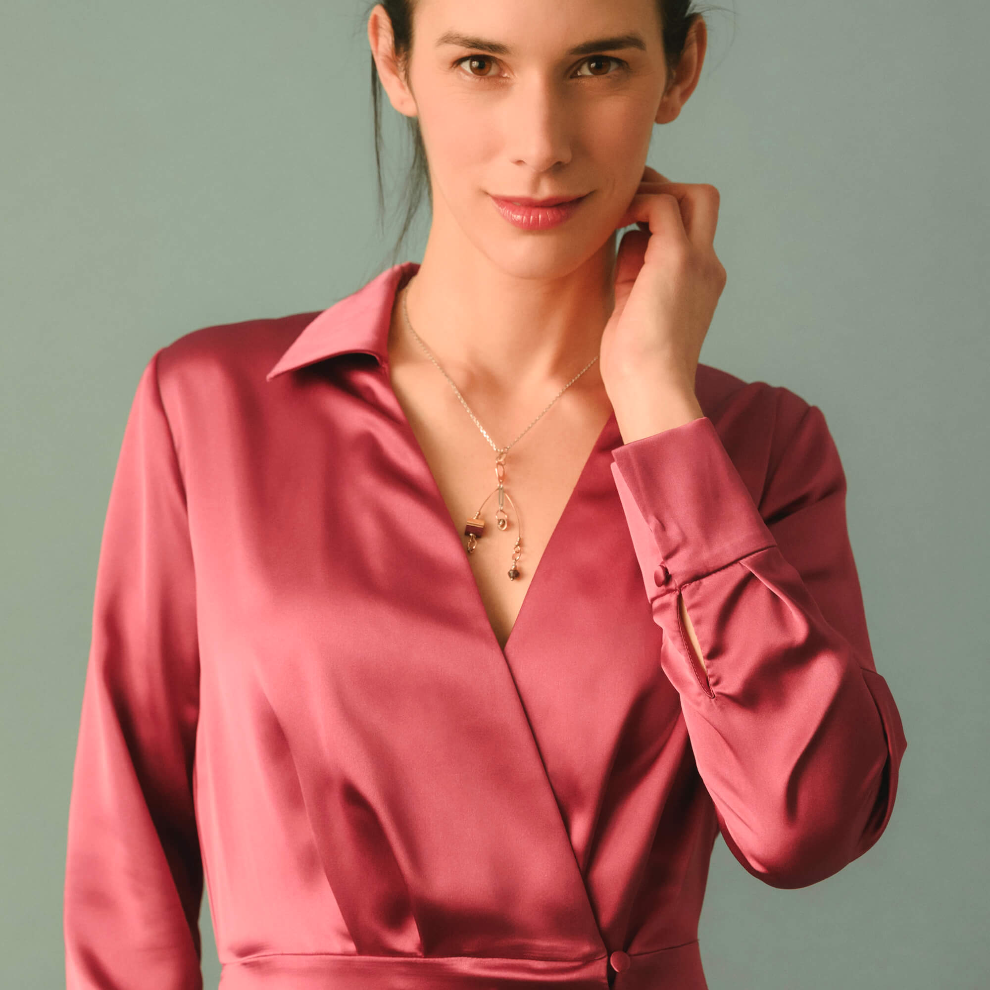 collier délicat fait main au Québec, Canada par isabelle ferland