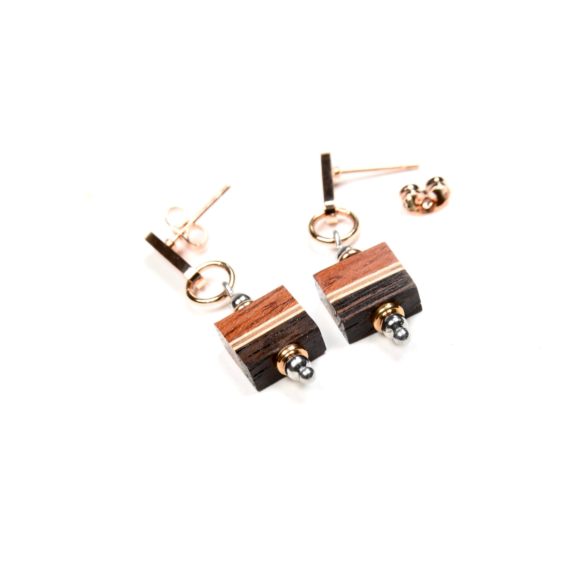 boucles d'oreilles pour femme québécoise
