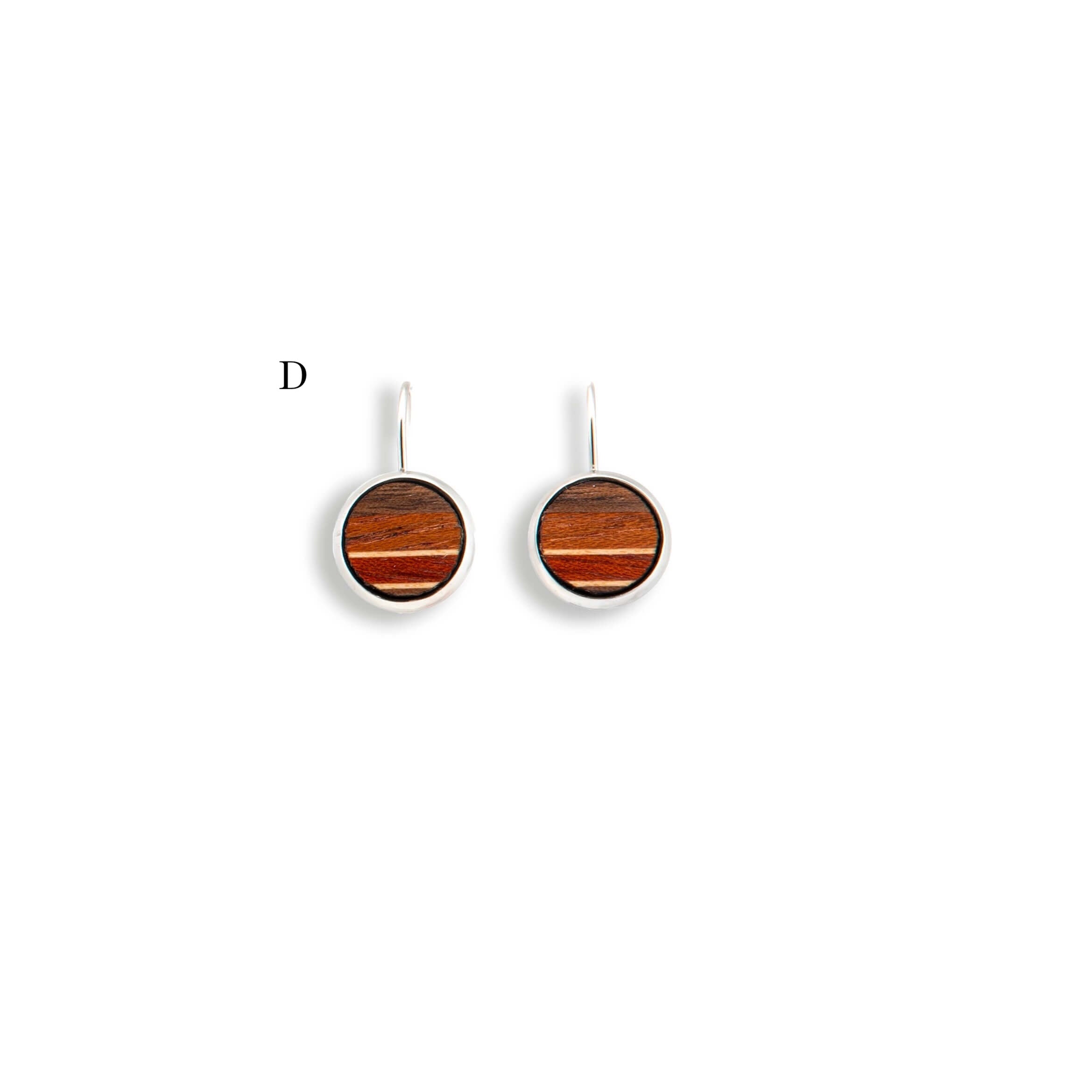 Boucles d'oreilles boutons artisanal en bois faits au Québec