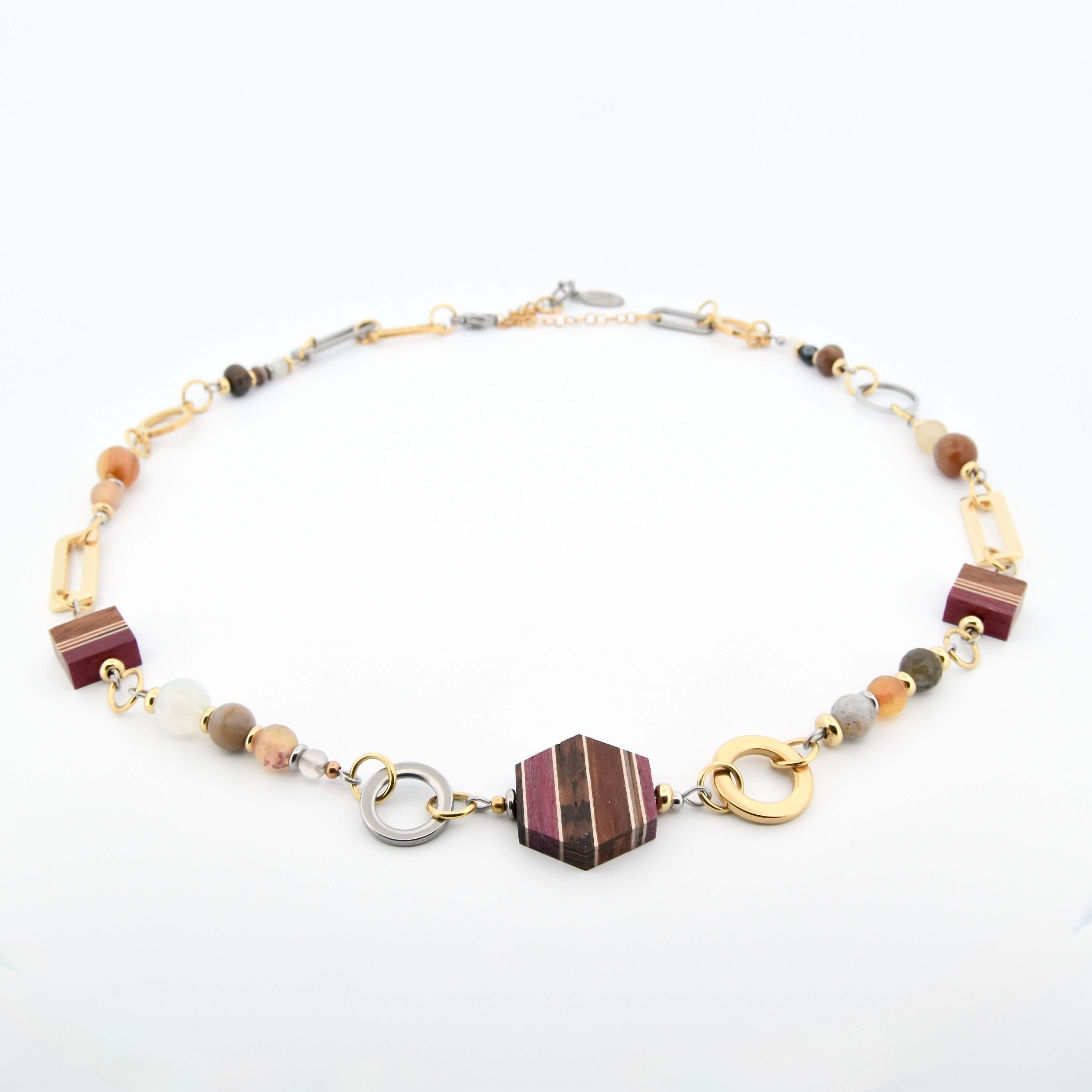 Collier court argent avec perles d'agate et pièces d'acier inoxydable