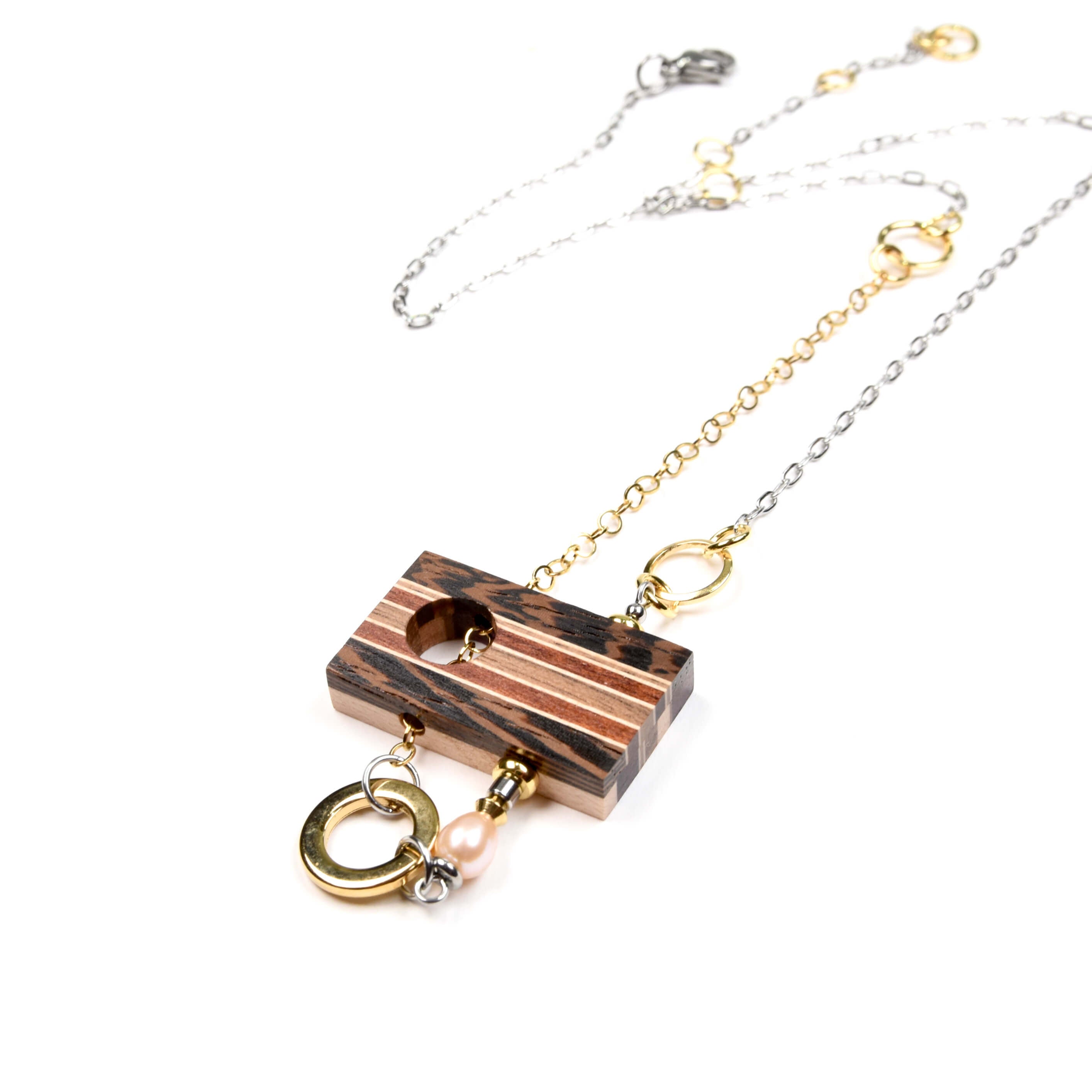 collier en bois chic, collier artisanal Québec