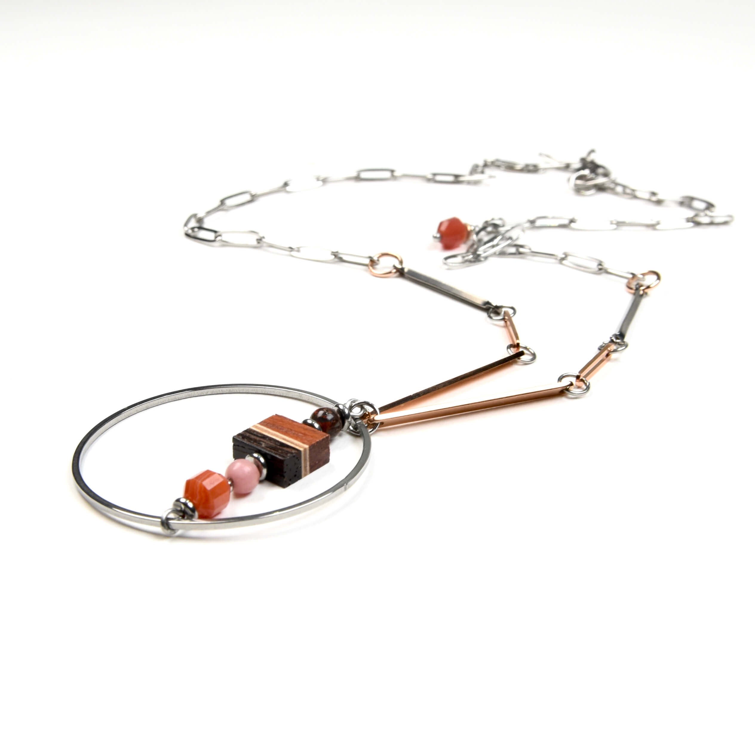 collier en bois pour femme fait main au Canada pas Isabelle ferland