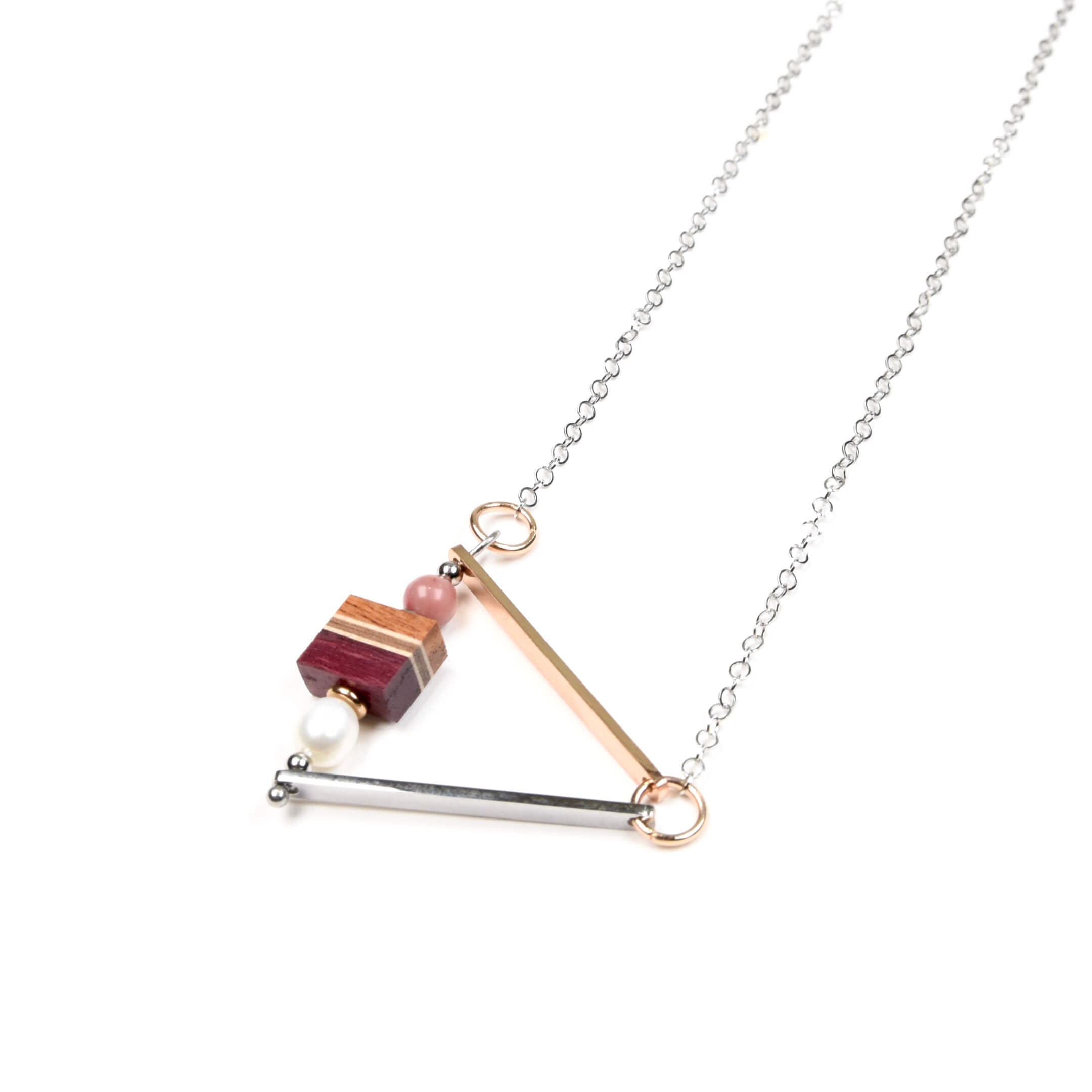 collier délicat perle de bijoutier québécois
