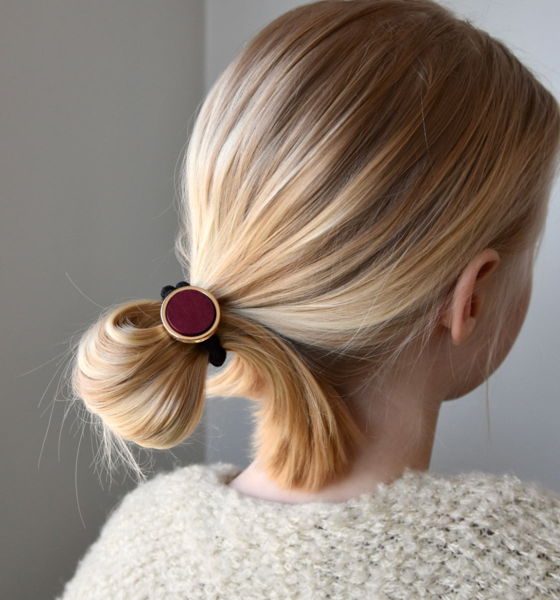 collier en bois fabriqué au Québec, bijoux artisanaux par Isabelle ferland bijoux