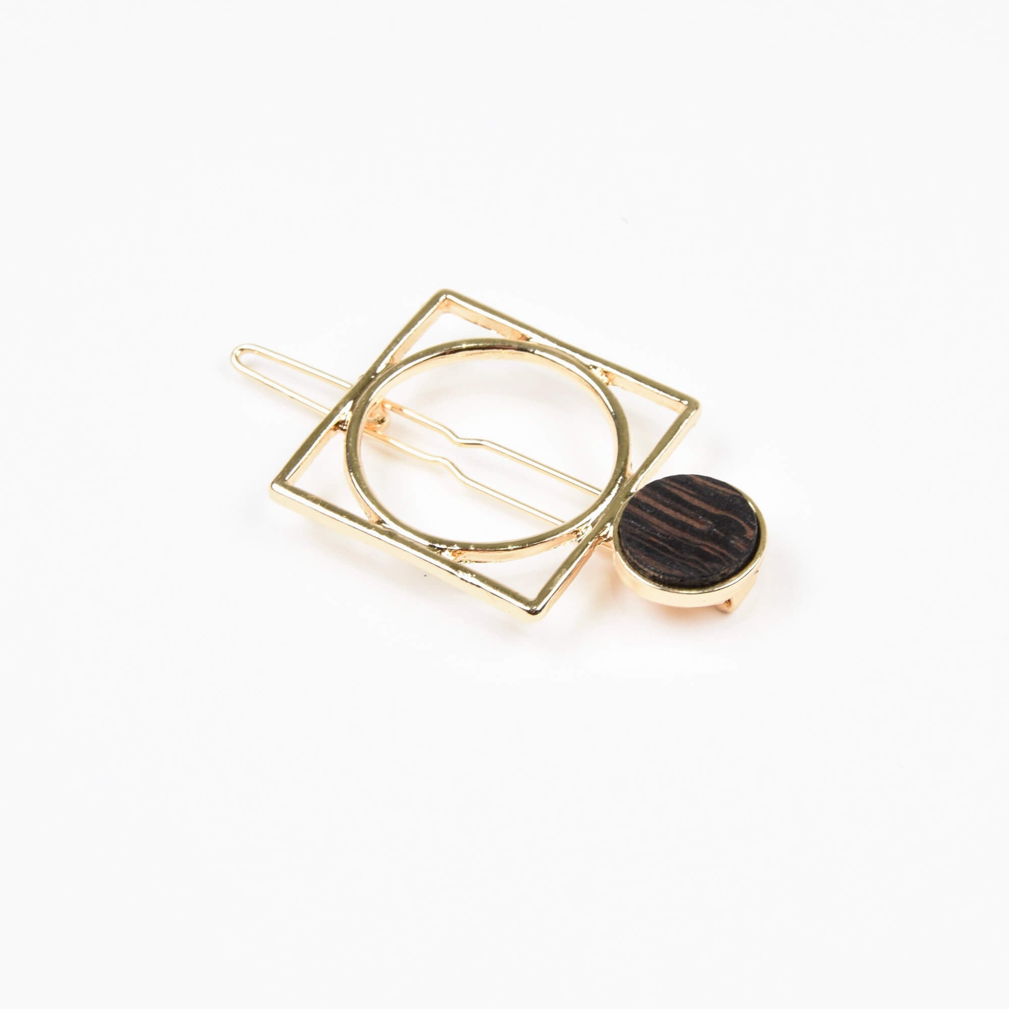 mini barrette dorée minimaliste fait main en bois au Québec
