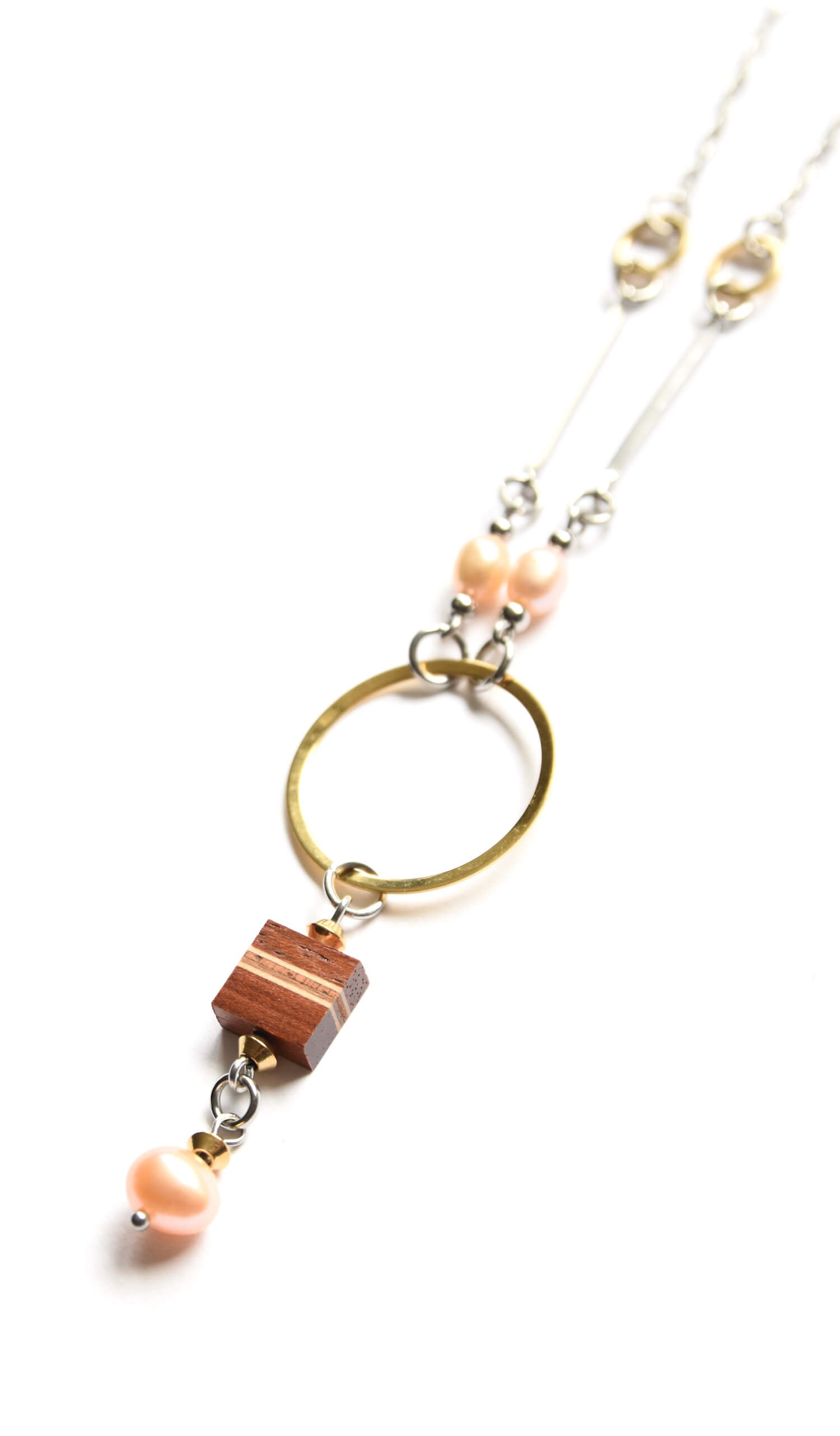Collier long de la collection Solstice d'isabelle Ferland | nouvelle collection 2022
