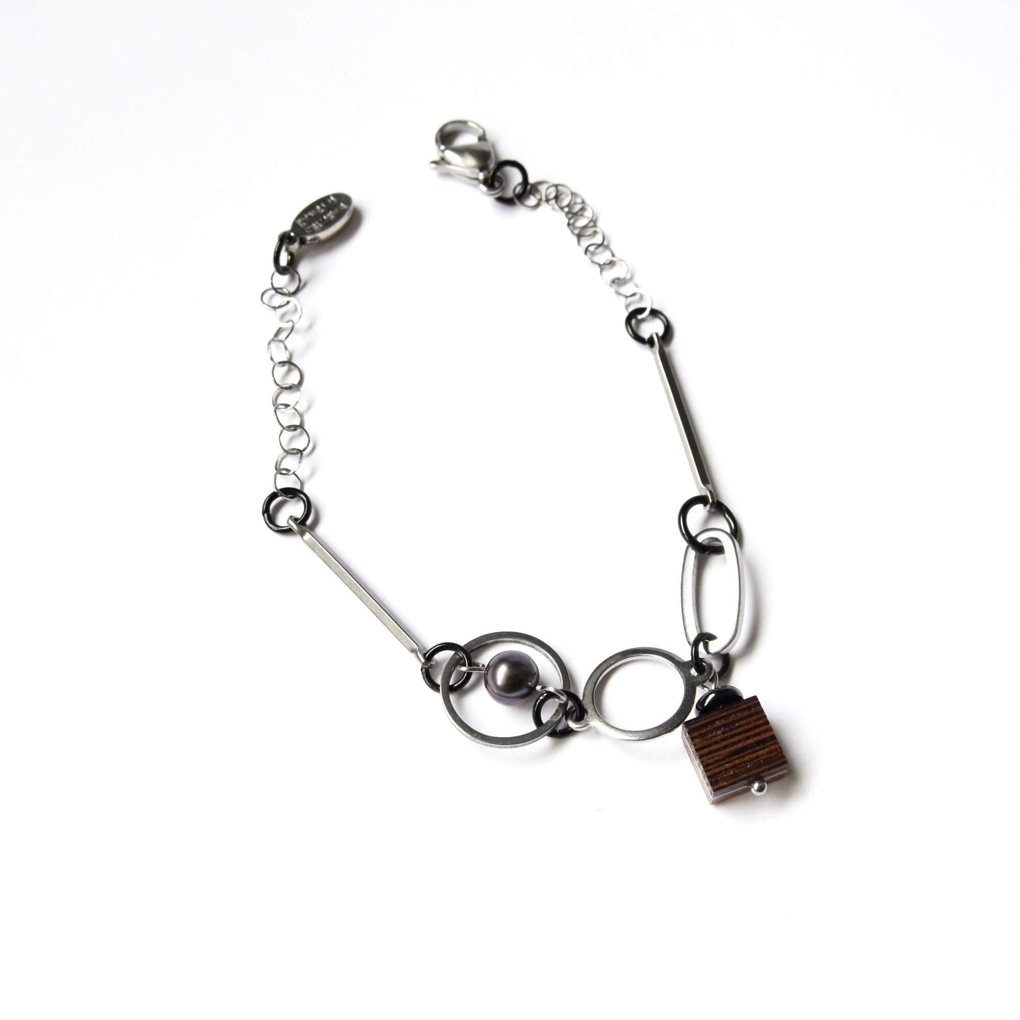 bracelet en bois collection Solstice par Isabelle Ferland