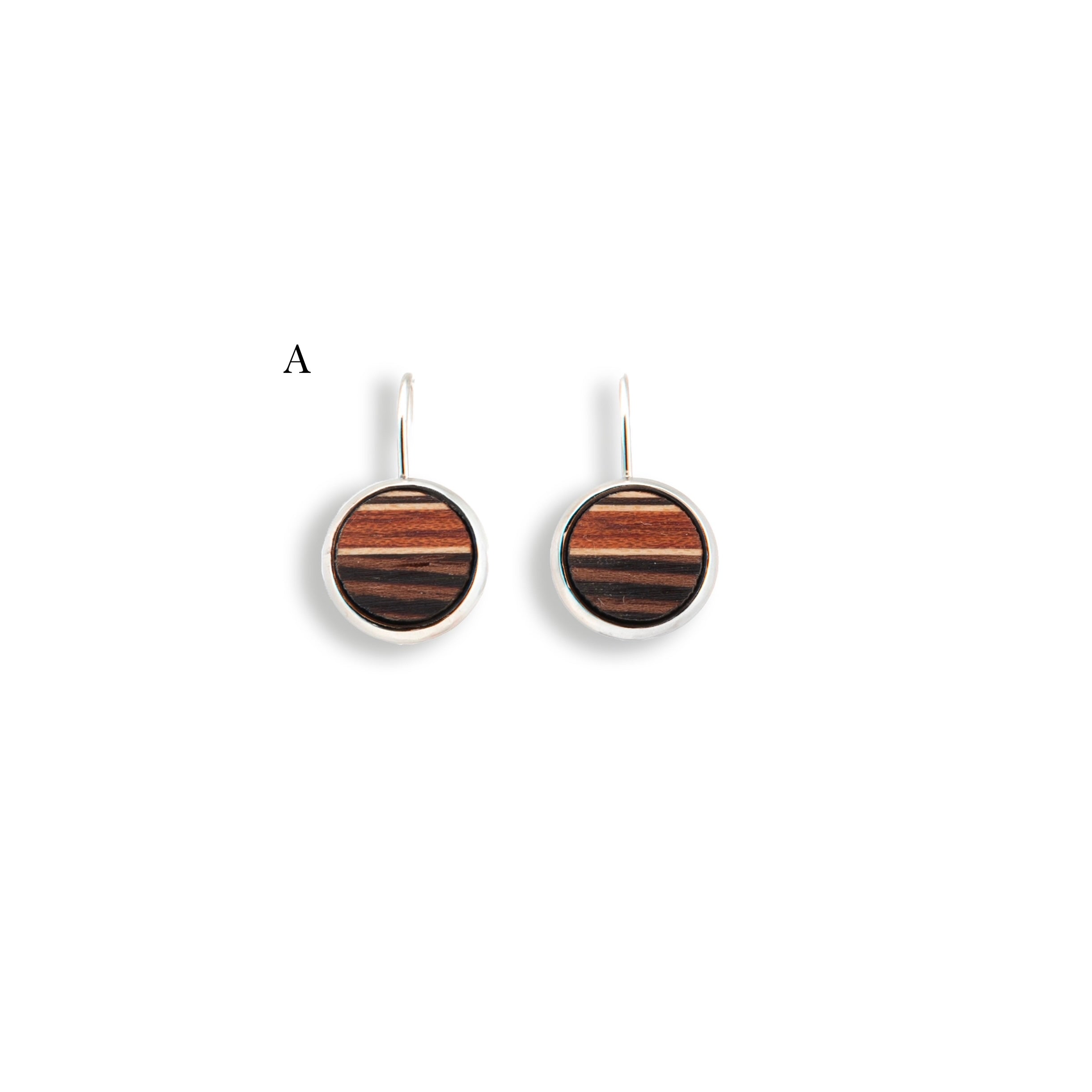 Boucles d'oreilles boutons artisanal en bois faits au Québec