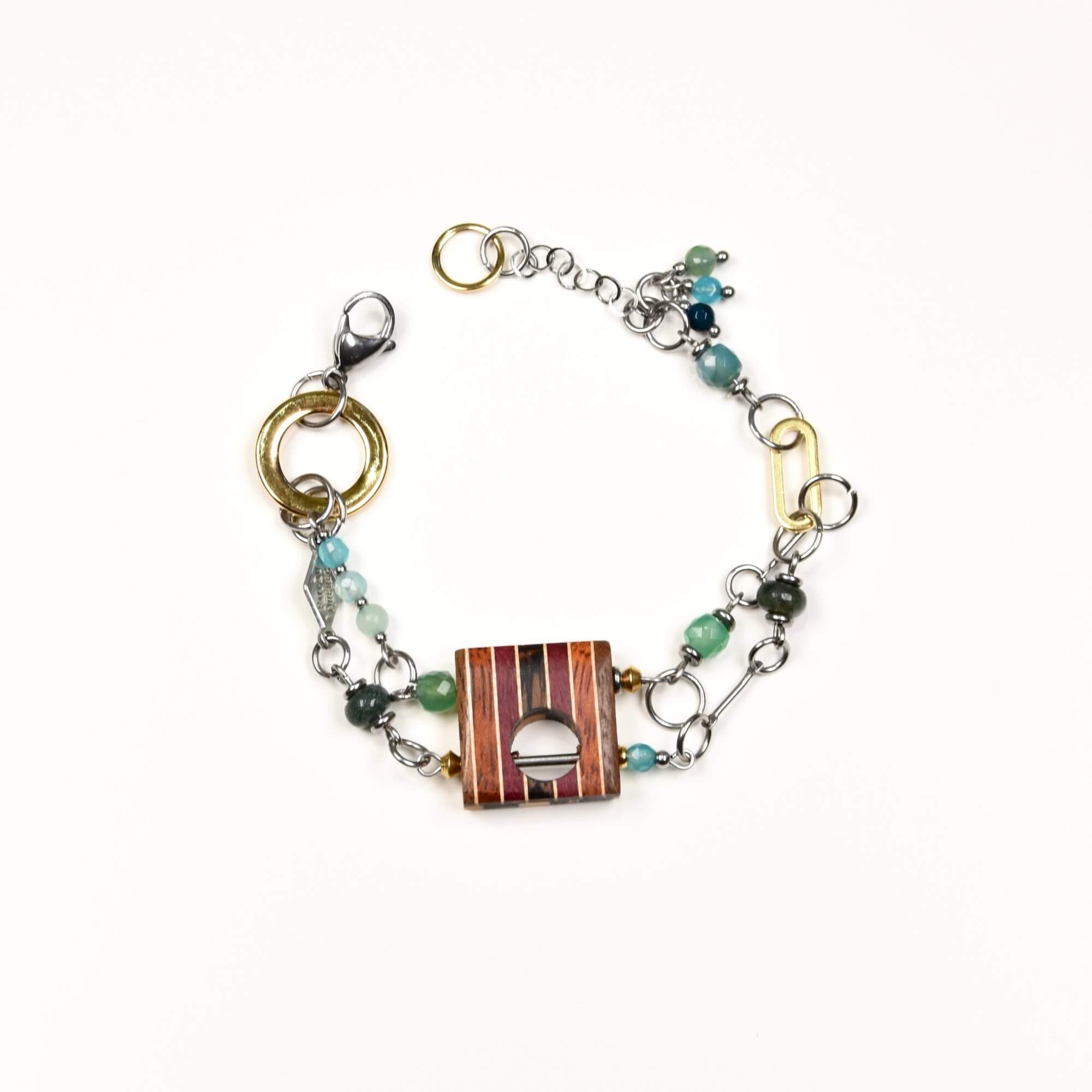 bracelet en bois pour femme par Isabelle ferland bijoux 